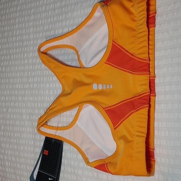 NEW Women's Nike Dri-fit Racer Back Sports Bra Size Small - Picture 2 of 10